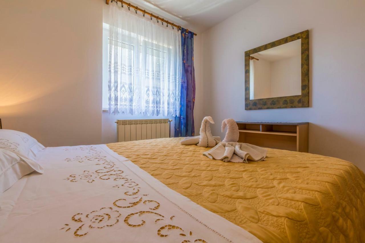 Apartments Marica Новий Винодольський Екстер'єр фото